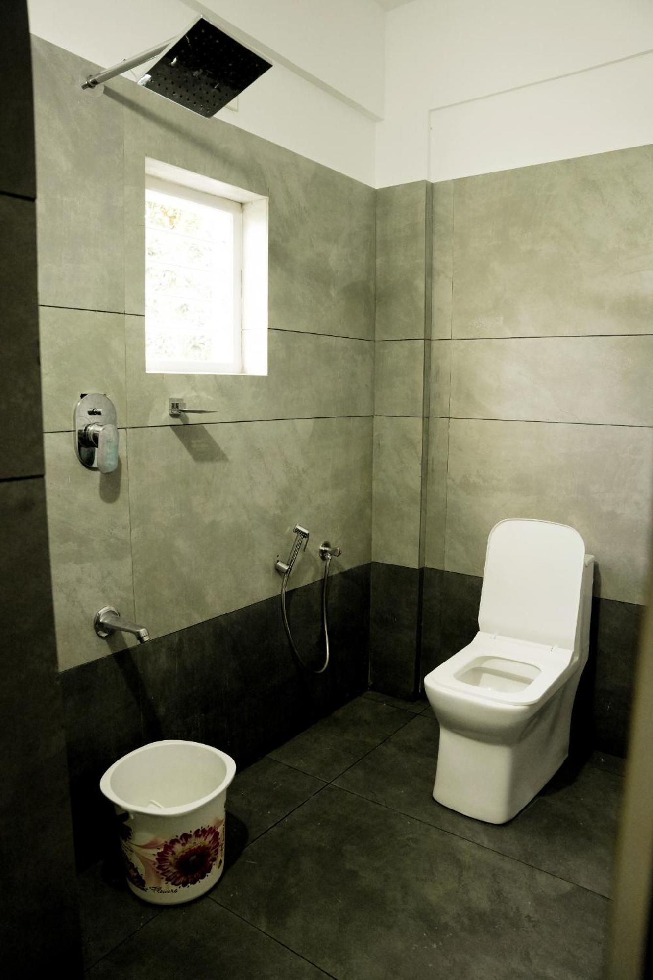 Jayalakshmi Residency Otel Vaduvanchal Dış mekan fotoğraf
